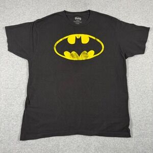 Batman Graphic Tee Mens XL Black Yellow Distressed Bat Signal Logo Shirt